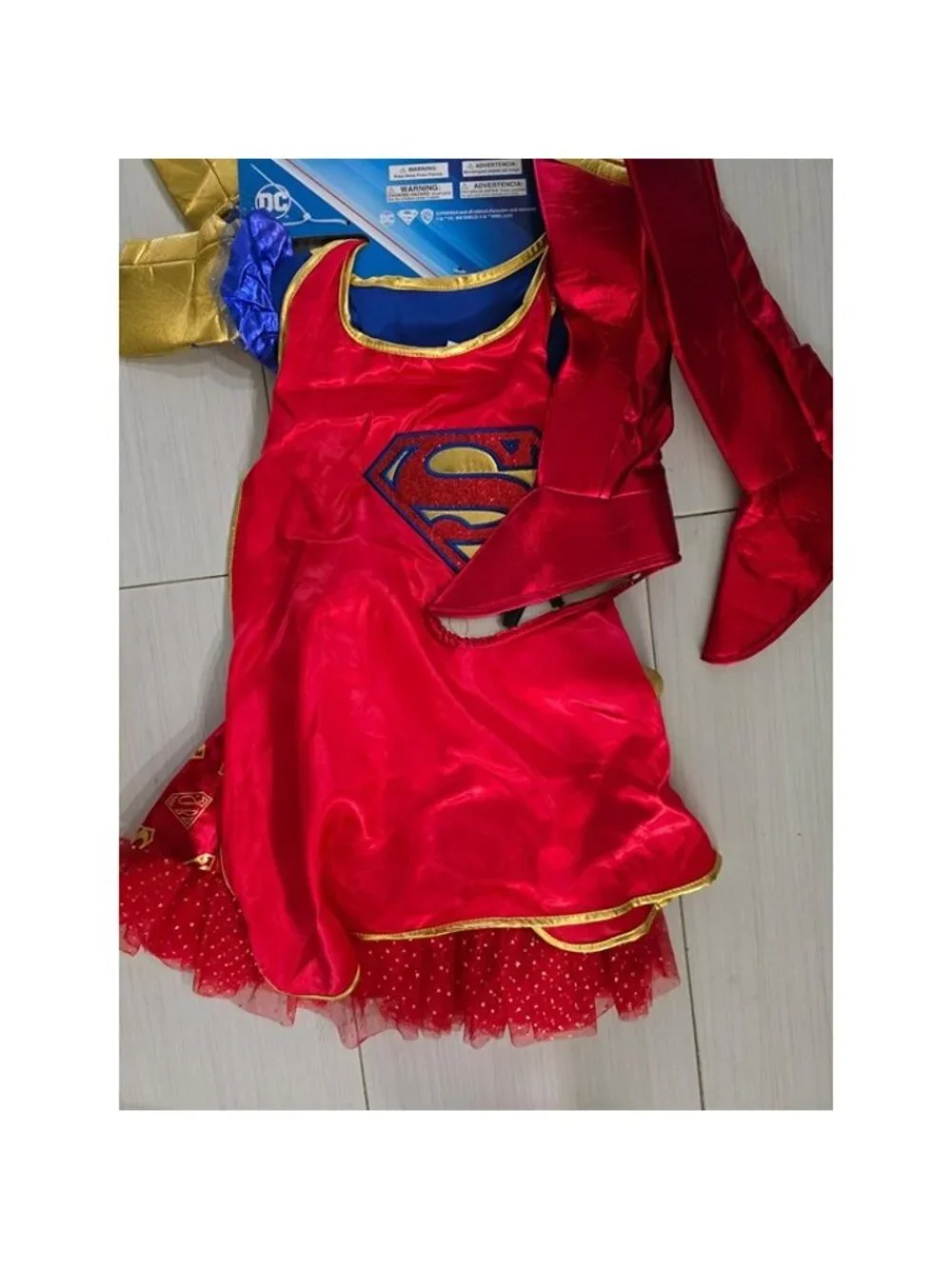 NWT Girls Sz XS 3T/4T Super Girl Halloween Costume Dress with Cape Boot Covers